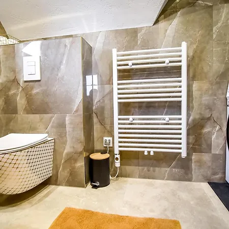 Jatka No 1 シャレー